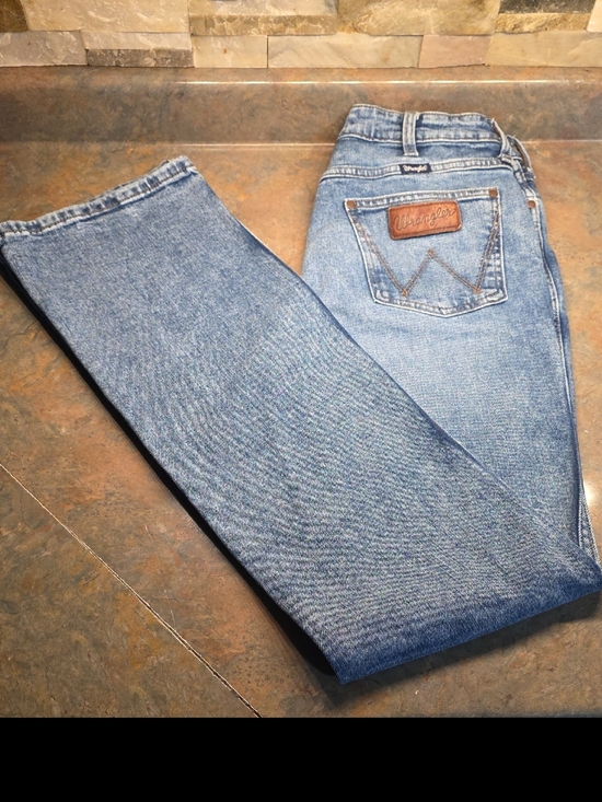 Wrangler Denim - Wrangler  Blue High Rise Bootcut Jeans Size 28x34